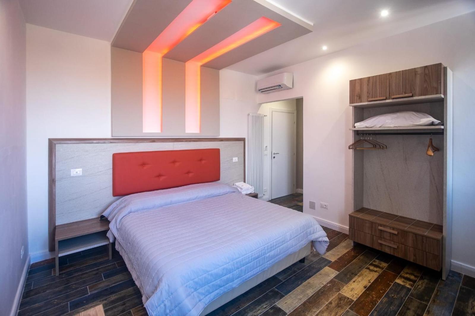 Ricci 16 - Suite & Rooms Livorno Exterior photo